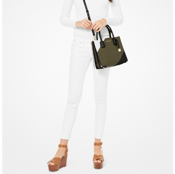 MICHAEL KORS

Mercer Medium Leather crossbody - Picture 4 of 4